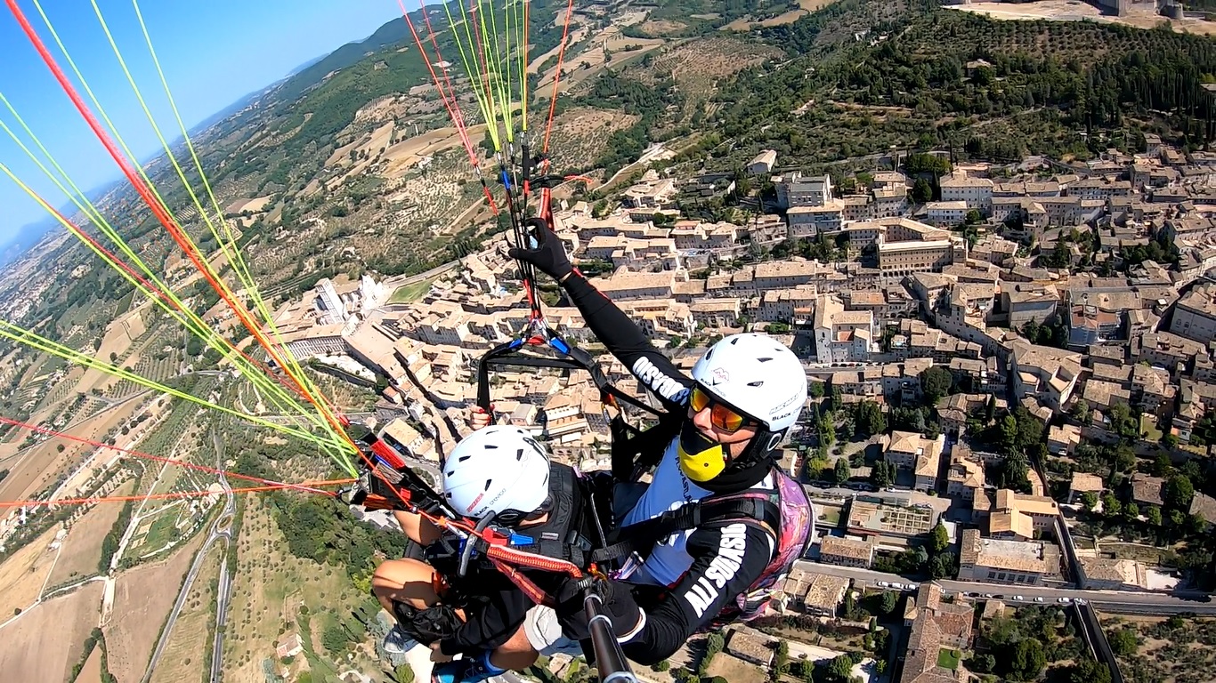 Paragliding on Mount Subasio